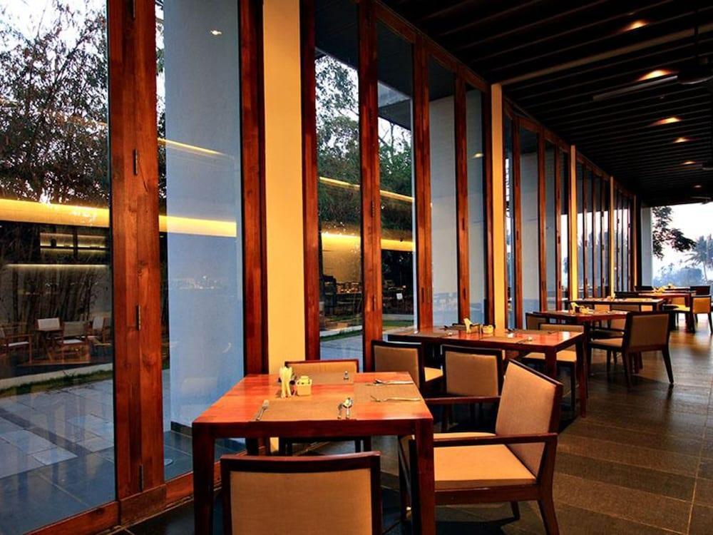 Holiday Inn & Suites Bengaluru Whitefield エクステリア 写真