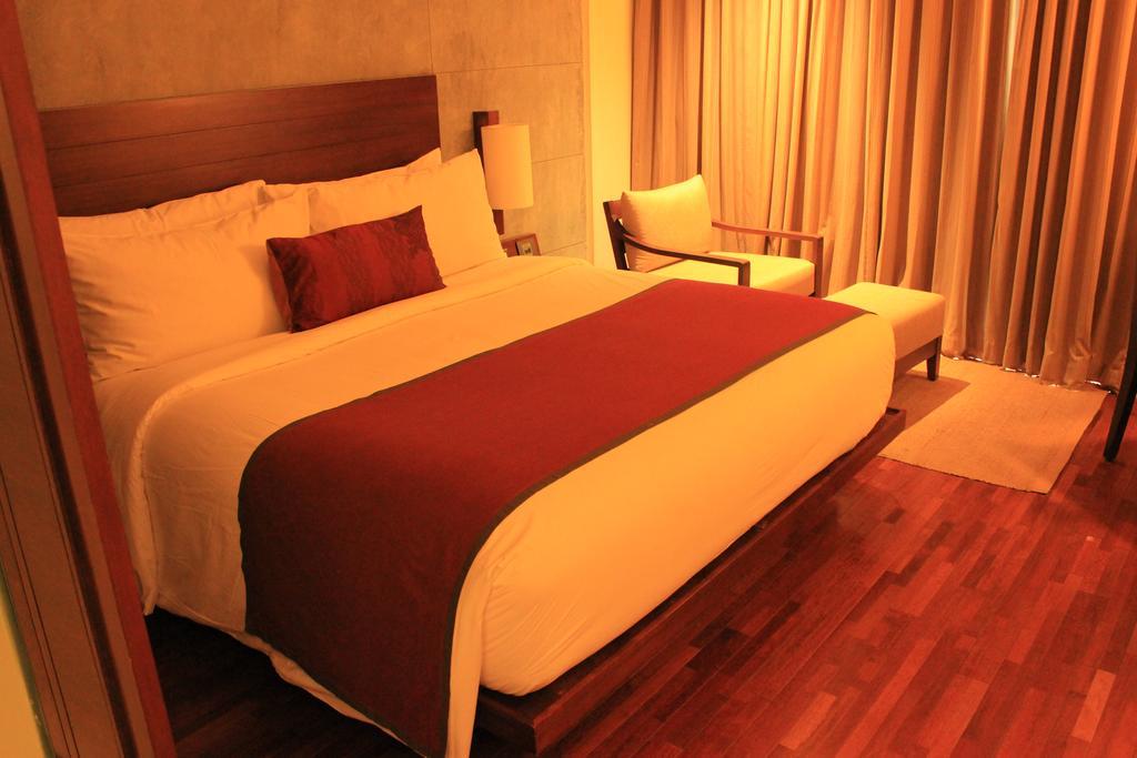 Holiday Inn & Suites Bengaluru Whitefield エクステリア 写真