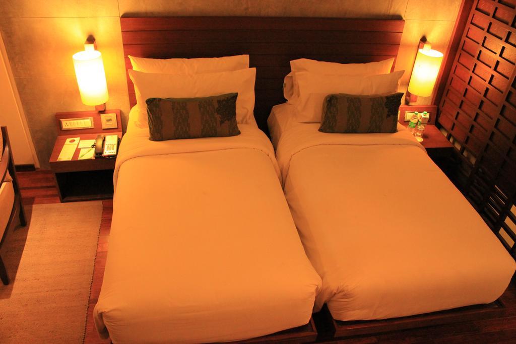 Holiday Inn & Suites Bengaluru Whitefield エクステリア 写真