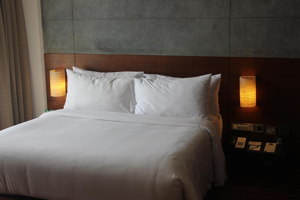 Holiday Inn & Suites Bengaluru Whitefield エクステリア 写真